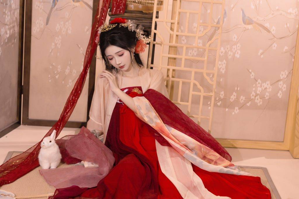 花影间 - 阿噜噜小栈